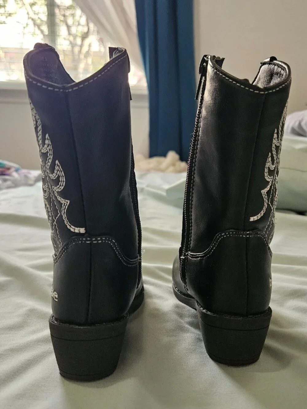 bebe girls Black Western Cowboy Boots Embroidered Toddler Girl Size 8
